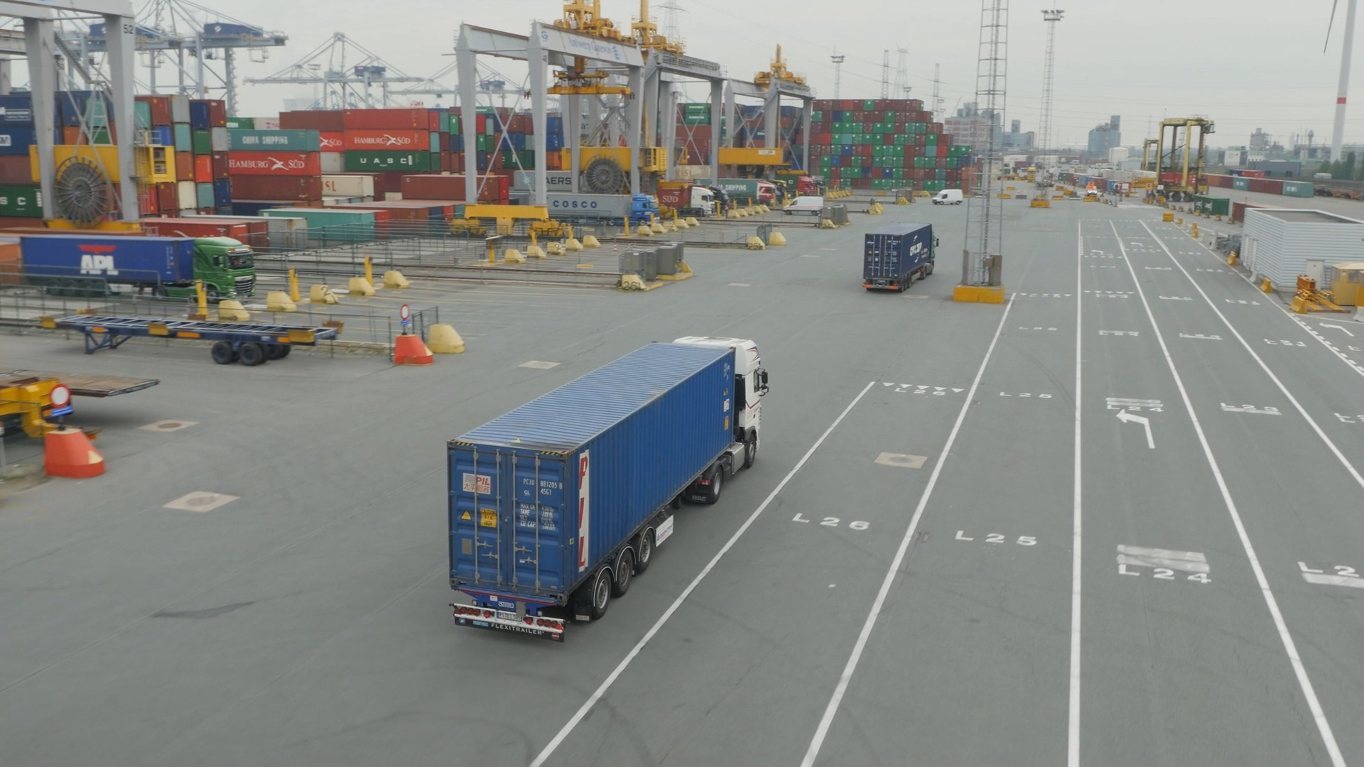 A corporate film for STR International Logistics by Dutch Fellow